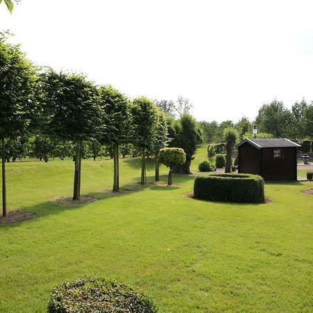 Vroeleneind Villa Noorbeek Bagian luar foto